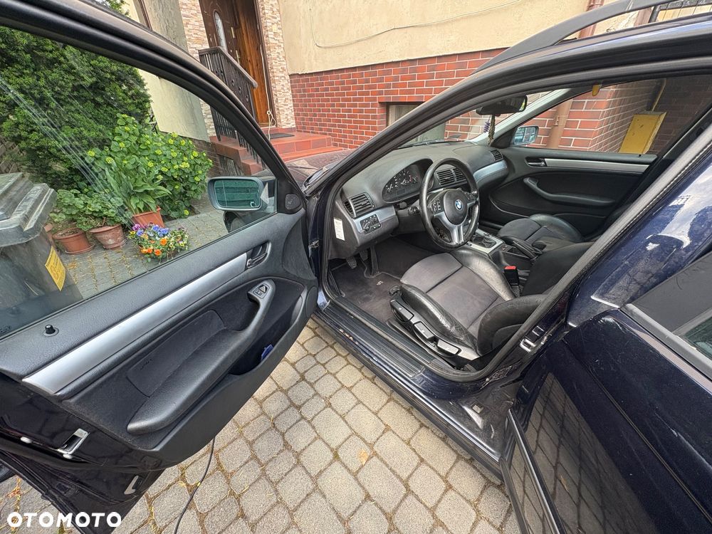 BMW Seria 3 318i - 11