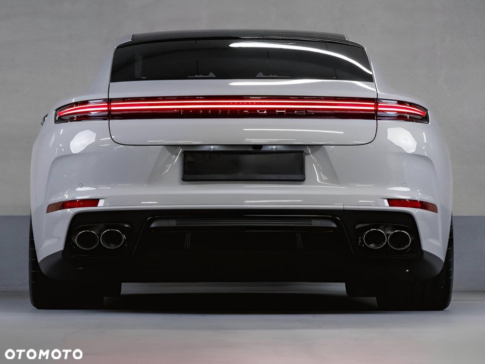 Porsche Panamera 4 - 3