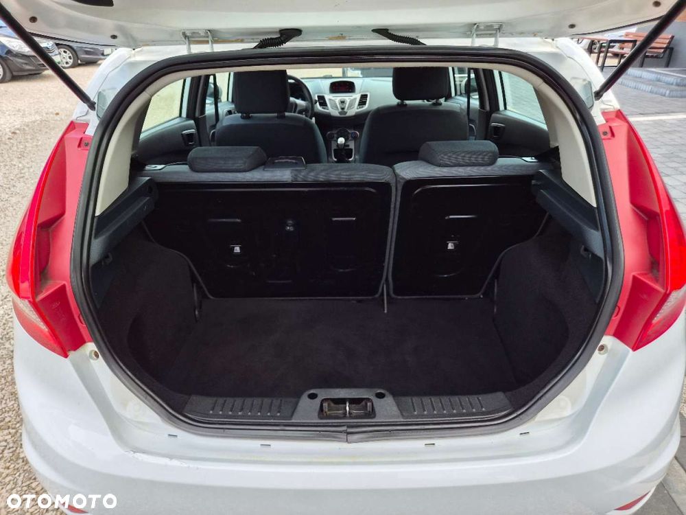 Ford Fiesta - 17