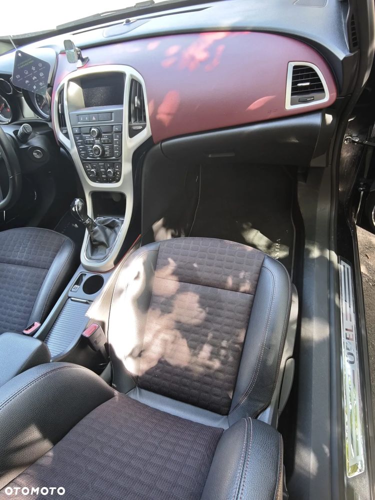Opel Astra 1.6 T Sport - 16