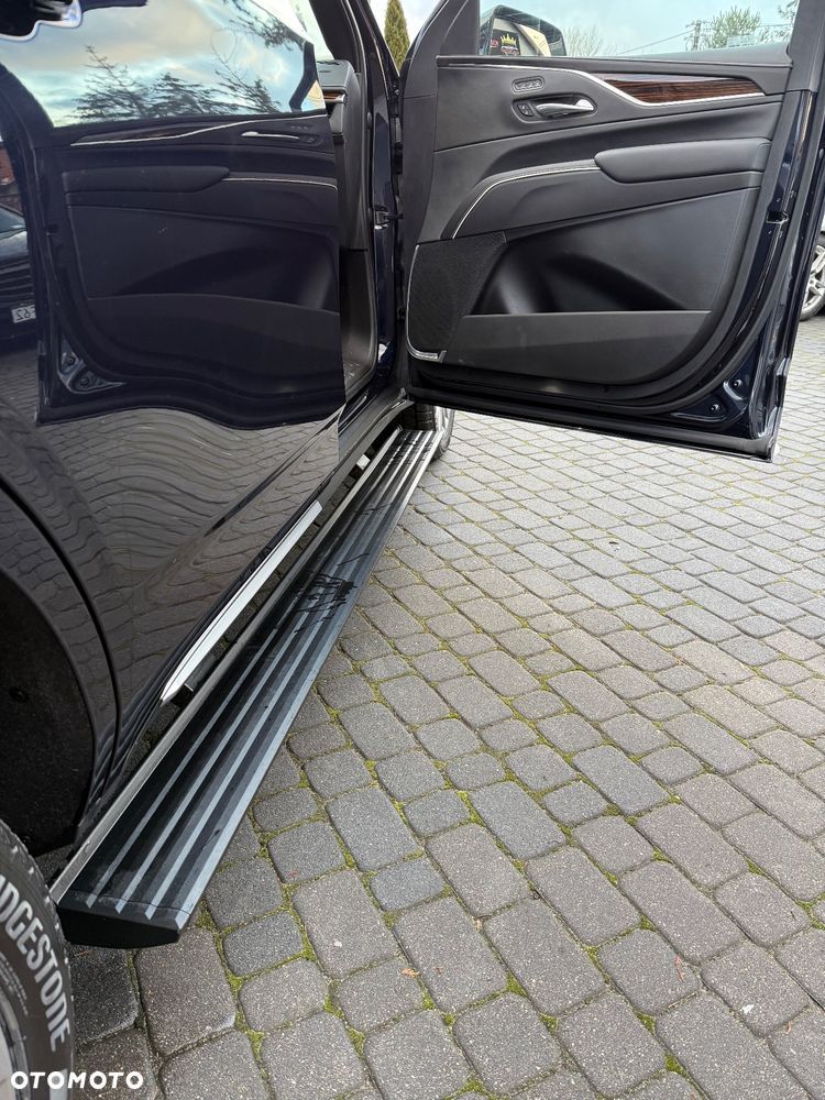 Cadillac Escalade 6.2 V8 AWD AT Platinum - 17