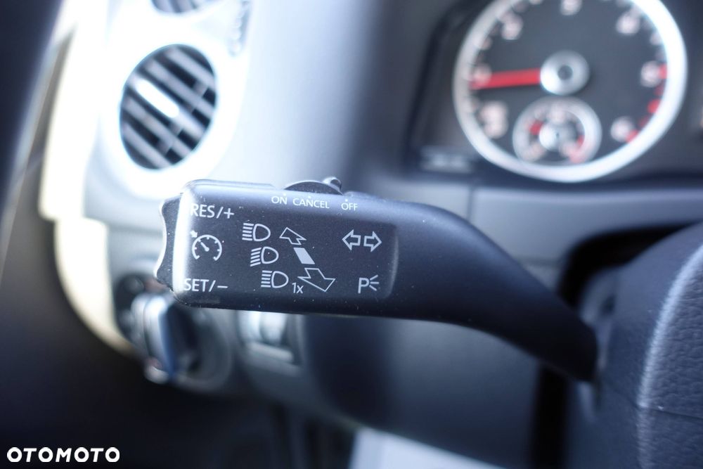 Volkswagen Tiguan 2.0 TDI DPF 4Motion BlueMotion Technology DSG Cup Sport & Style - 30