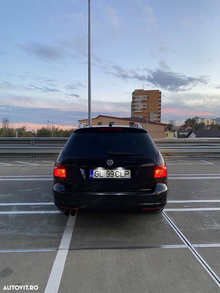 Volkswagen Golf - 3
