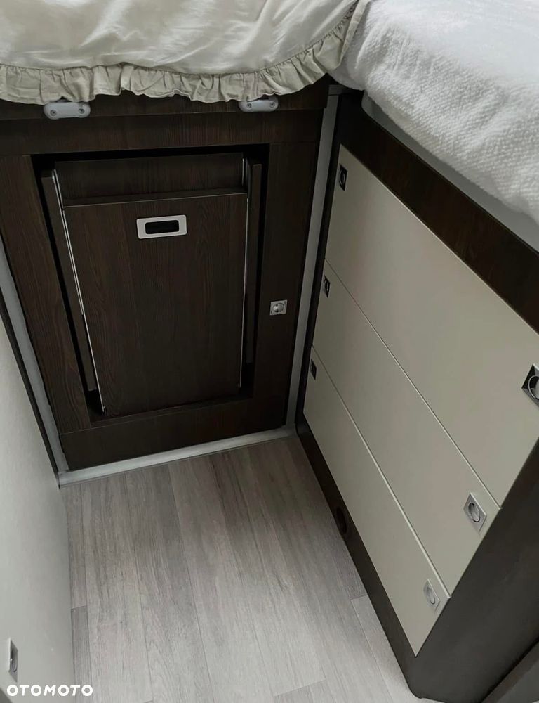 Ford Benimar Tessoro - 22