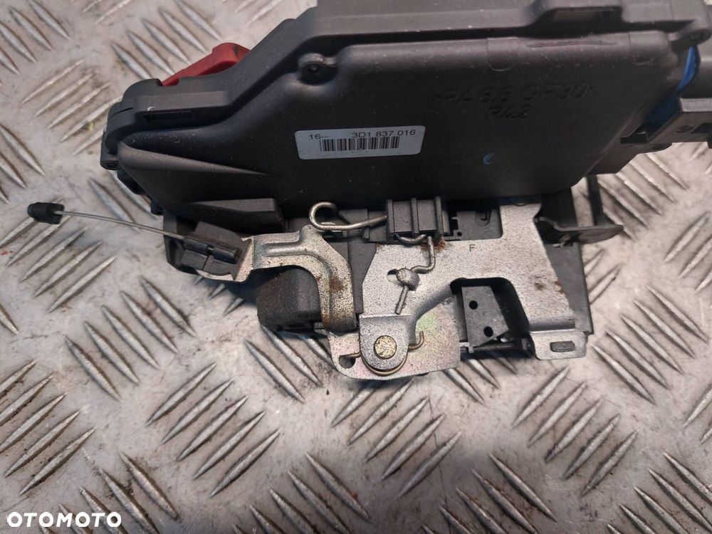 ZAMEK DRZWI PRAWY PRZÓD VOLKSWAGEN GOLF V 1K0837350 3D1837016 - 7