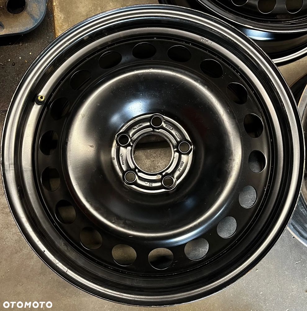 Felgi Stalowe 7,5" R17 5x108 ET52,5 używane Nr Kat. - 1