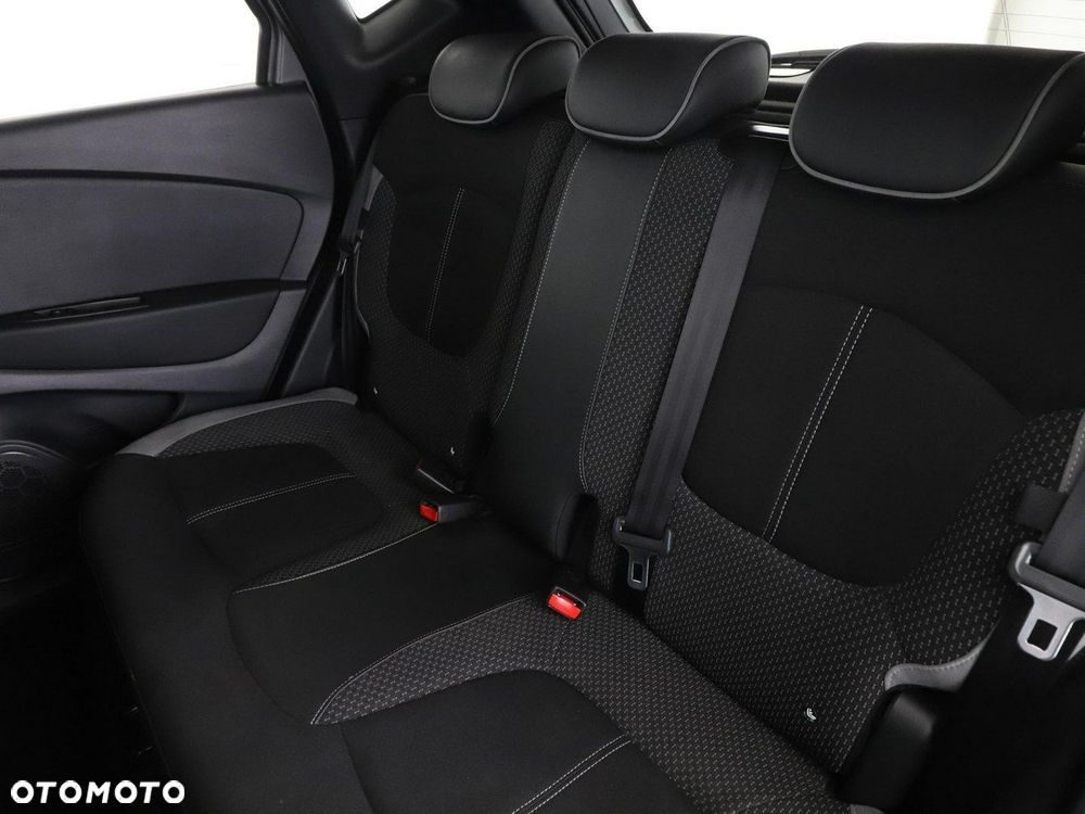 Renault Captur TCe 150 EDC GPF BOSE EDITION - 18