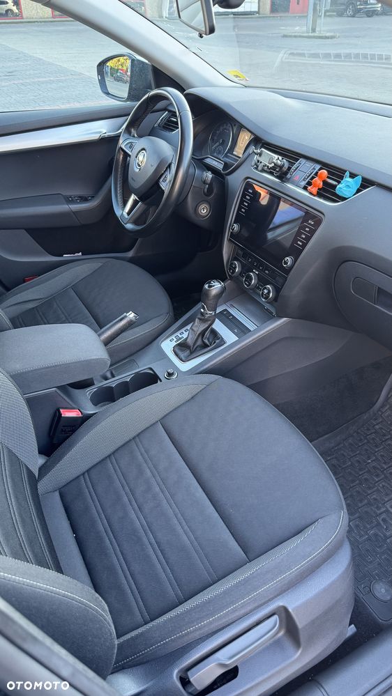Skoda Octavia 2.0 TDI Ambition DSG EU6 - 22
