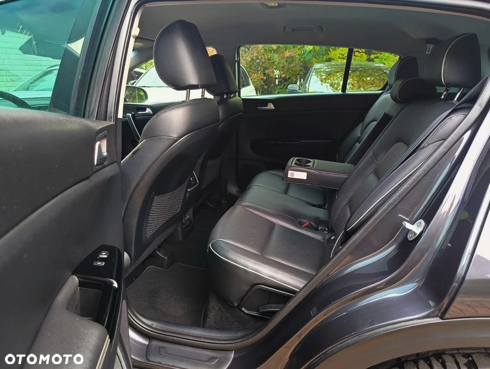 Kia Sportage 2.0 CRDI 2WD Spirit - 10