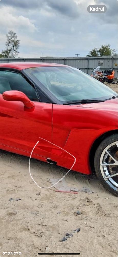Chevrolet Corvette - 21