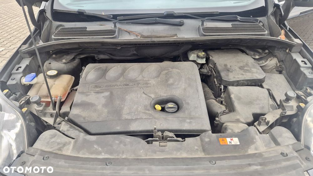 Ford Kuga - 14