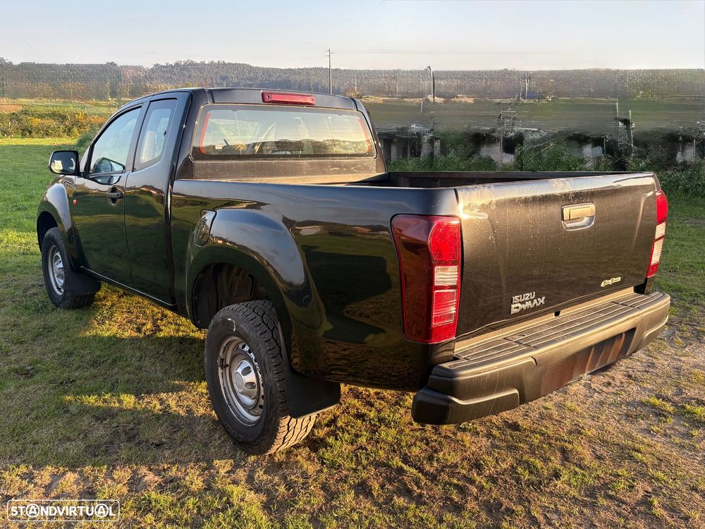 Isuzu D-Max ver-1-9-jtd-hlx - 3