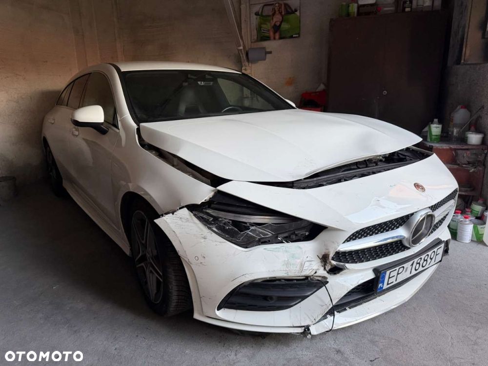 Mercedes-Benz CLA - 16