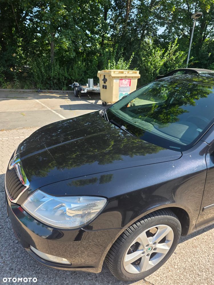 Skoda Octavia 1.6 TDI Ambition DSG - 2