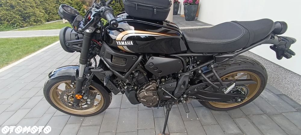 Yamaha XSR - 21