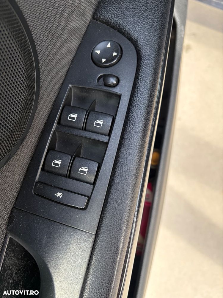 BMW Seria 3 320d - 12