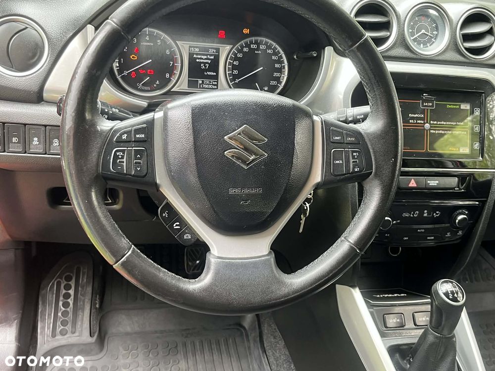 Suzuki Vitara 1.6 Premium 2WD - 6
