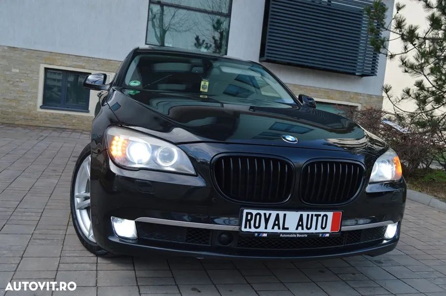 BMW Seria 7 730d - 13