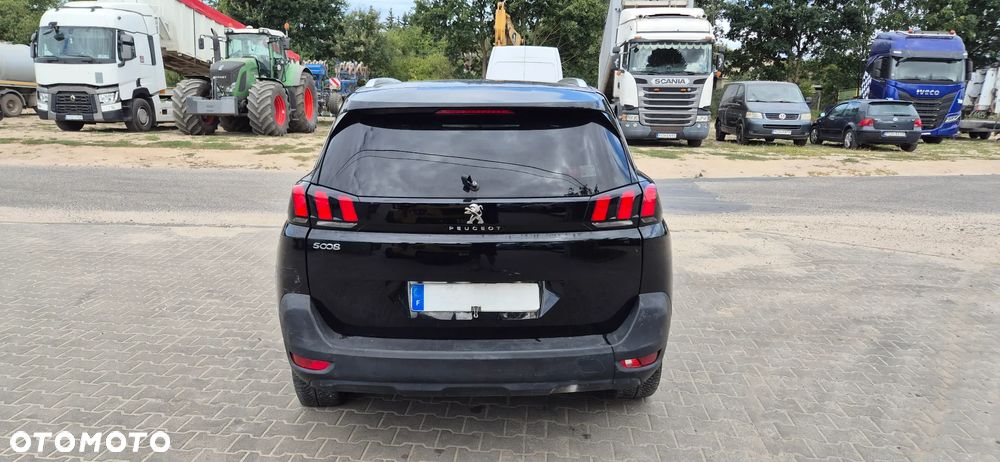 Peugeot 5008 1.2 PureTech Allure S&S EAT8 - 20