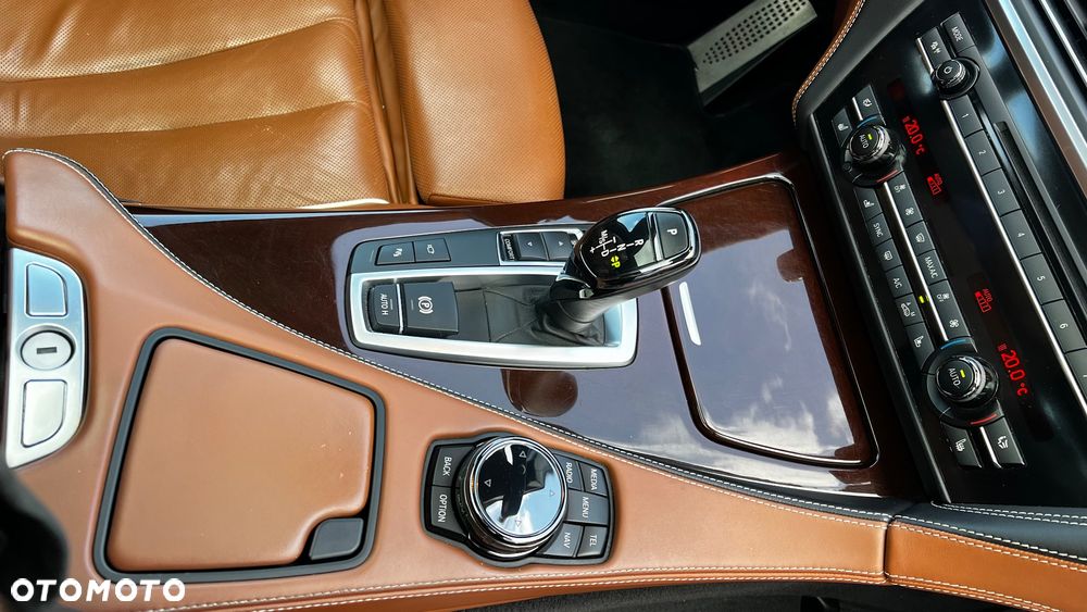 BMW Seria 6 650i - 15