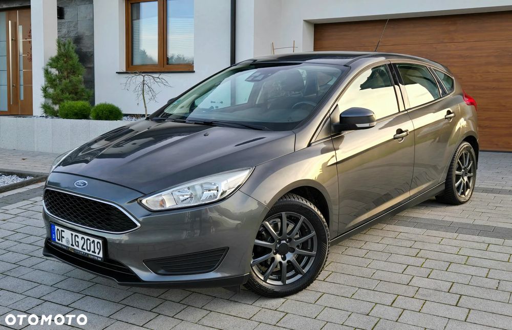 Ford Focus ver-1-0-ecoboost-start--stopp--system-active-x - 9