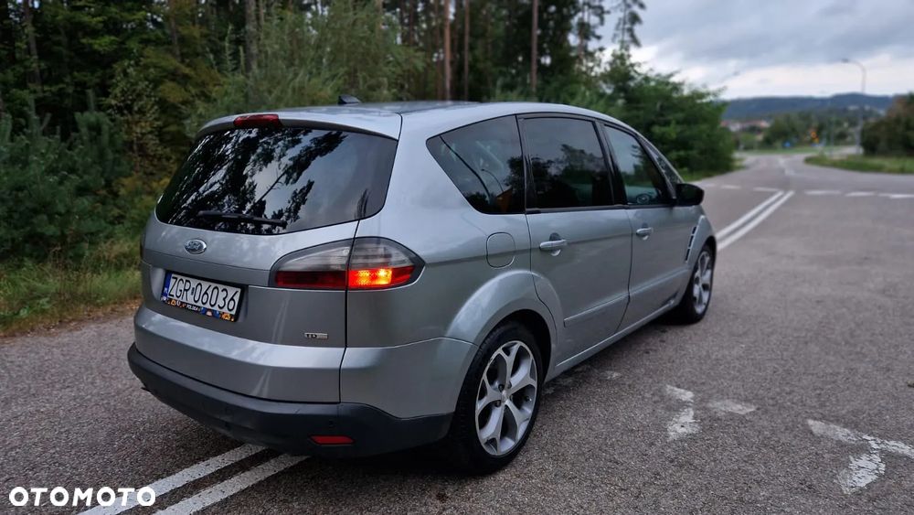 Ford S-Max - 4