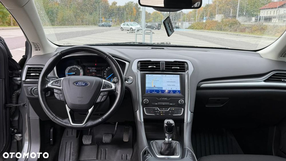 Ford Mondeo 2.0 EcoBlue Titanium - 28