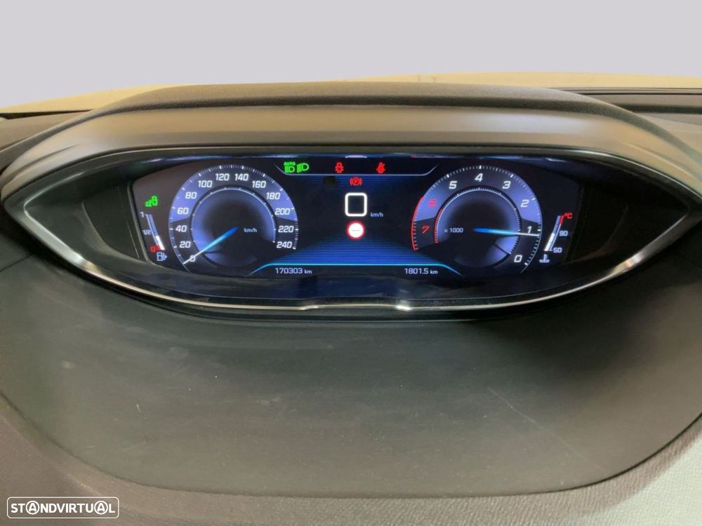 Peugeot 3008 1.2 PureTech Allure - 5