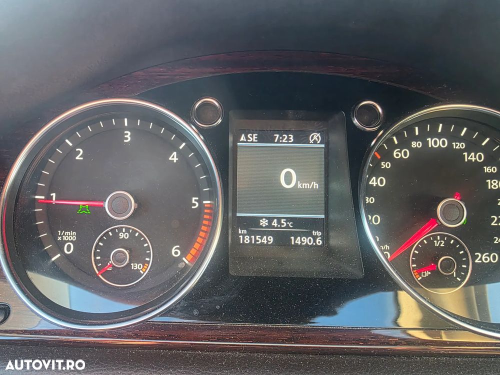 Volkswagen Passat 2013 photo 4