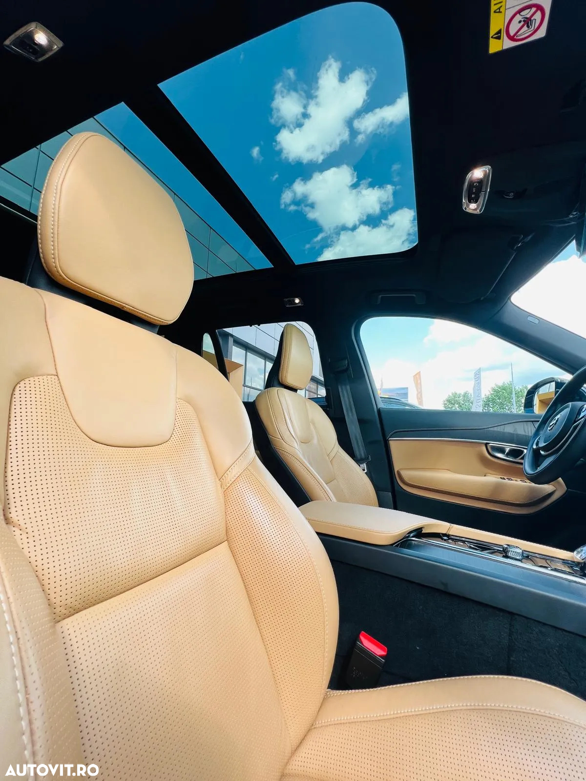 Volvo XC 90 - 22