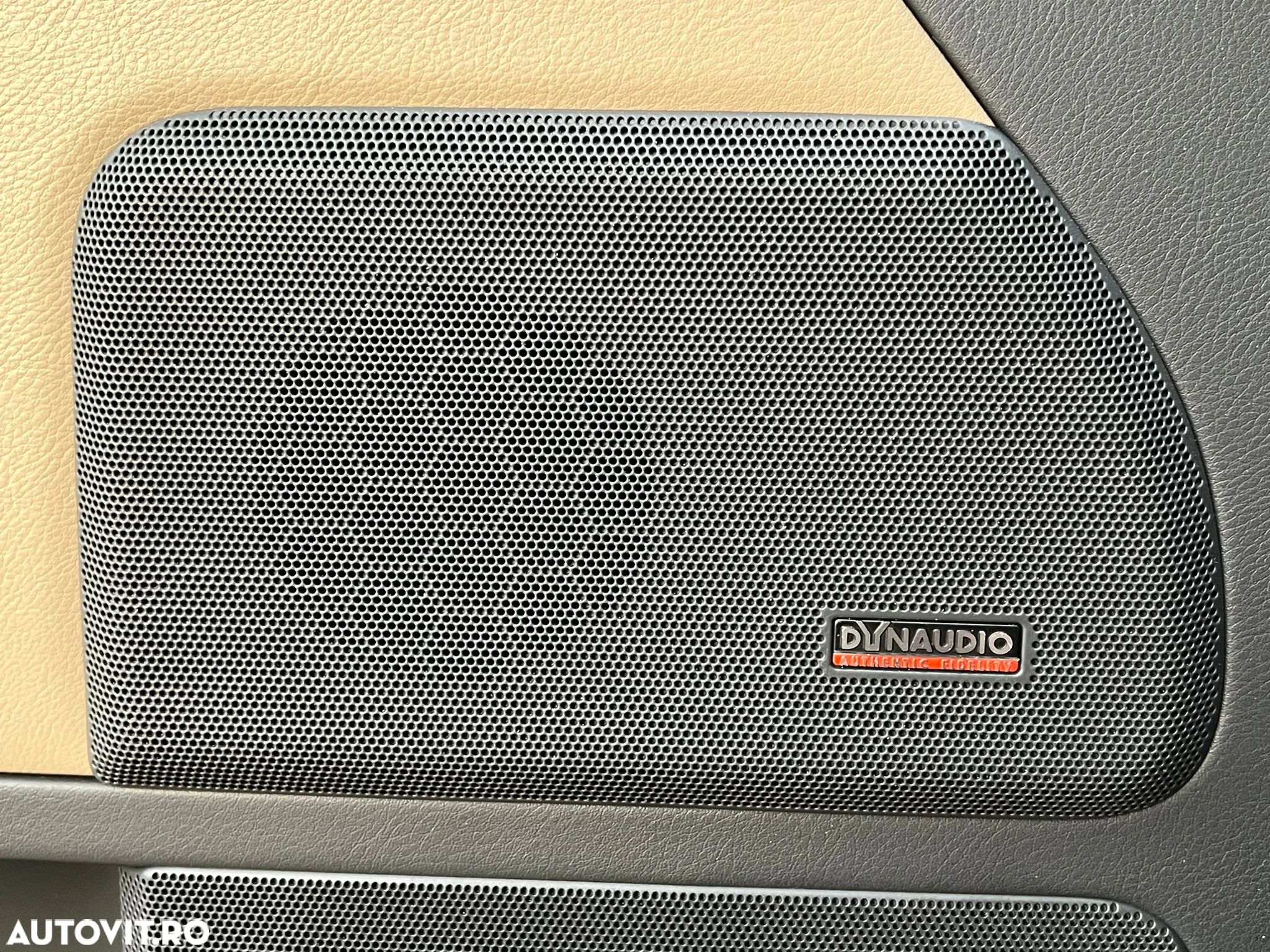Volkswagen Multivan - 16