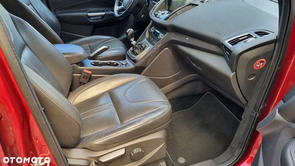 Ford Kuga 2.0 TDCi AWD Titanium - 12