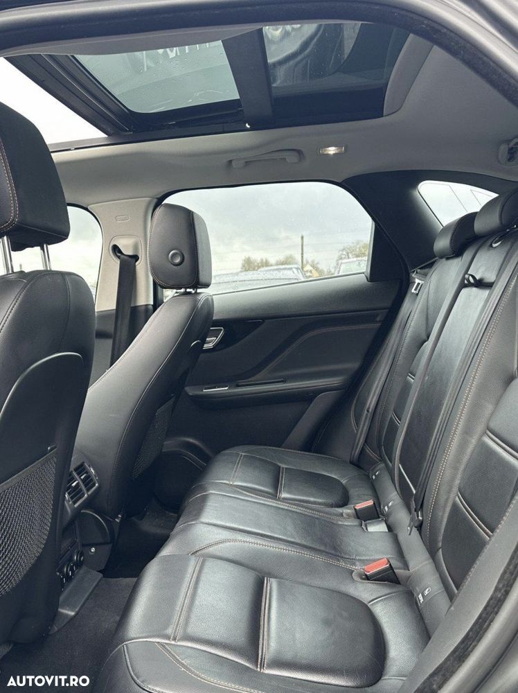 Jaguar F-Pace 20d Aut. Prestige - 8