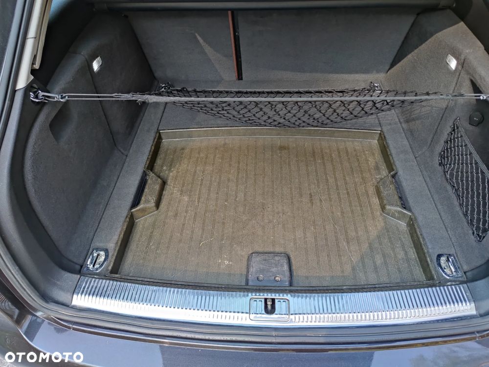Audi A4 Avant 2.0 TDI DPF Ambiente - 26