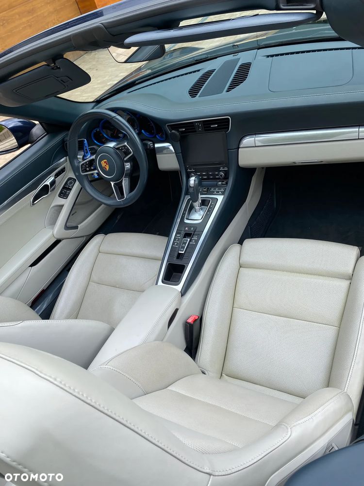 Porsche 911 Carrera PDK - 15