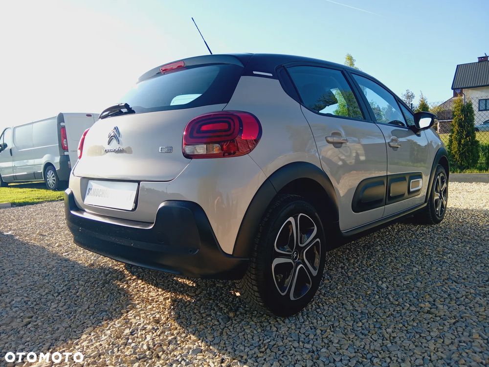 Citroën C3 1.2 PureTech Shine - 25