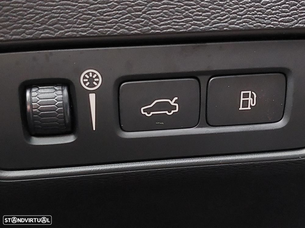 Volvo XC 40 1.5 T5 PHEV Inscription - 27