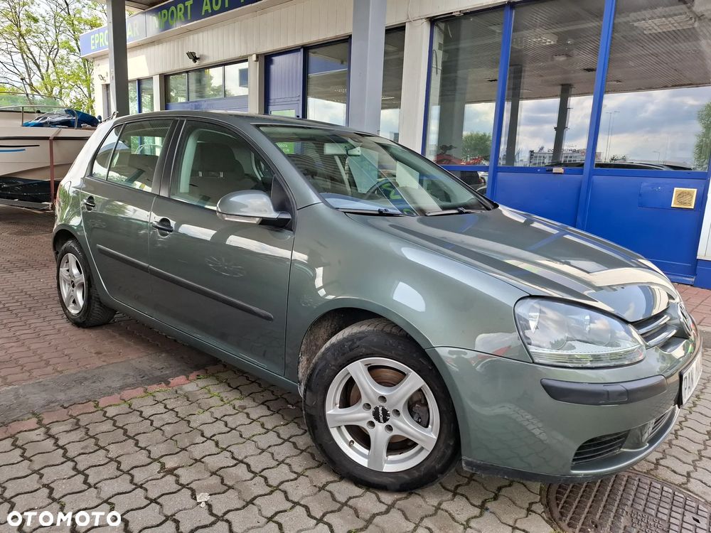 Volkswagen Golf 1.6 Comfortline - 6