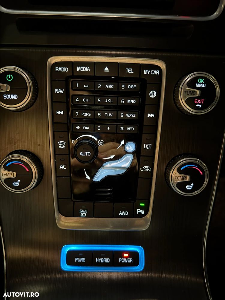 Volvo V60 D6 Twin Engine Geartronic Momentum - 13
