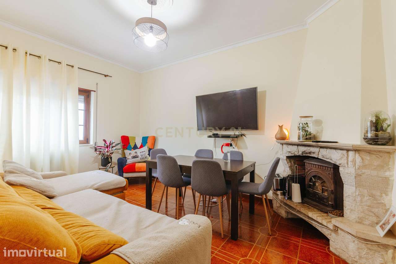 Moradia T3 com 600m² de Terreno | Excelente Potencial para Habitação o - Grande imagem: 5/23