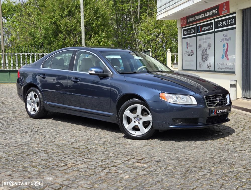 Volvo S80 2.4 D5 Nivel 2 - 1