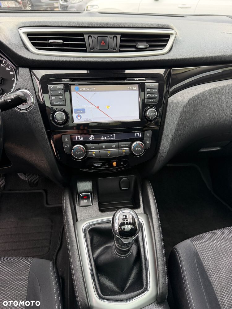 Nissan Qashqai 1.2 DIG-T N-Connecta - 15