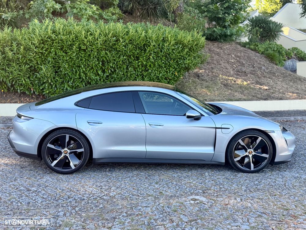 Porsche Taycan Standard - 28
