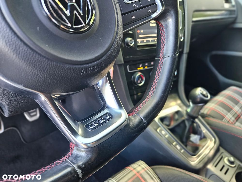 Volkswagen Golf GTI 2.0 TSI OPF Performance - 15