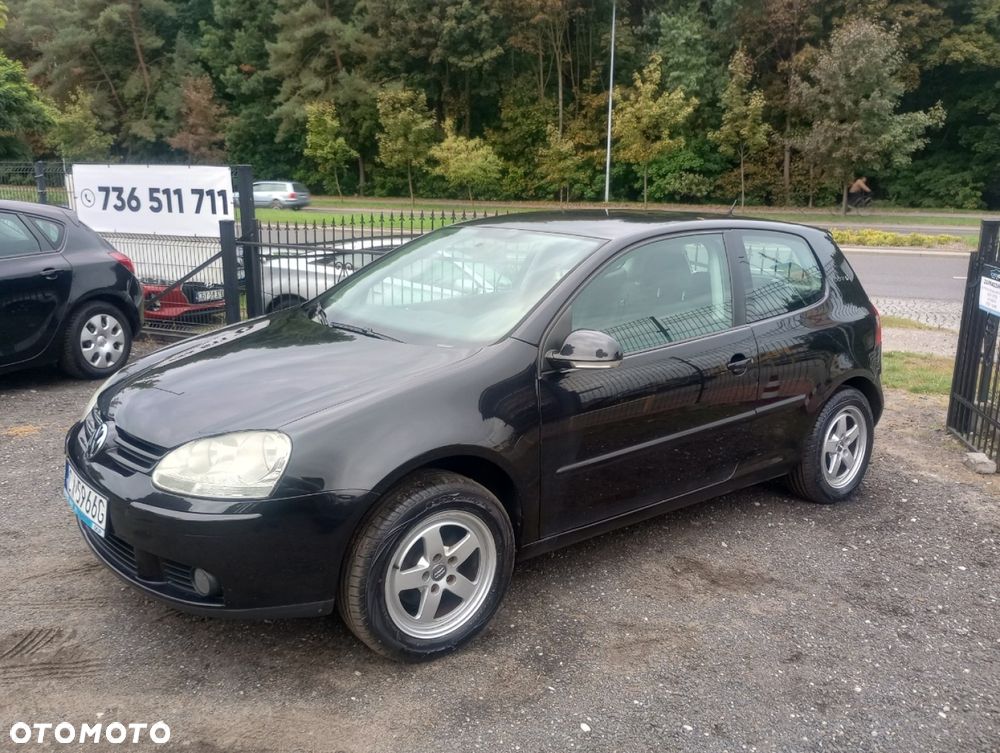 Volkswagen Golf - 1