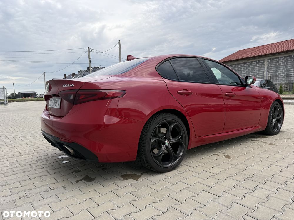Alfa Romeo Giulia - 9
