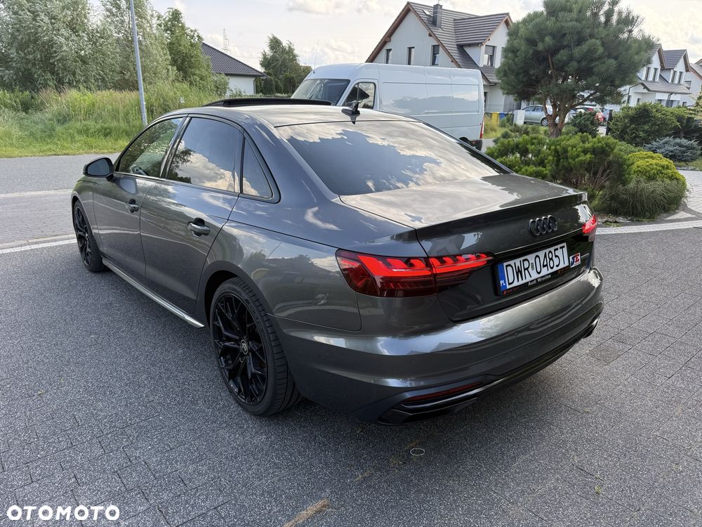 Audi A4 Limousine - 4