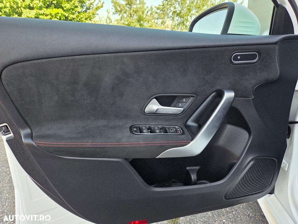 Mercedes-Benz A 200 7G-DCT AMG Line - 13