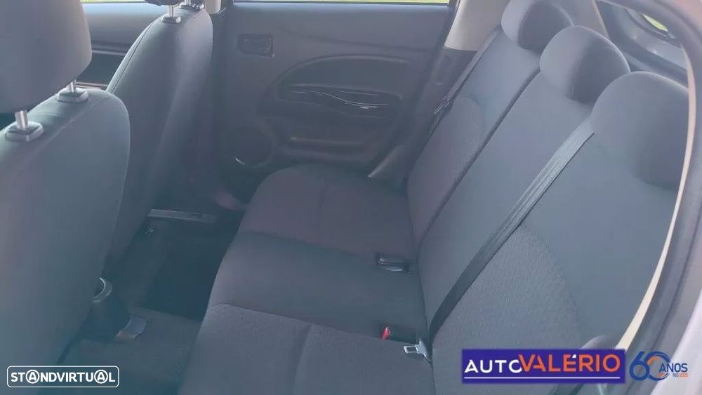 Mitsubishi Space Star 1.2 Intense Connect Edition - 28