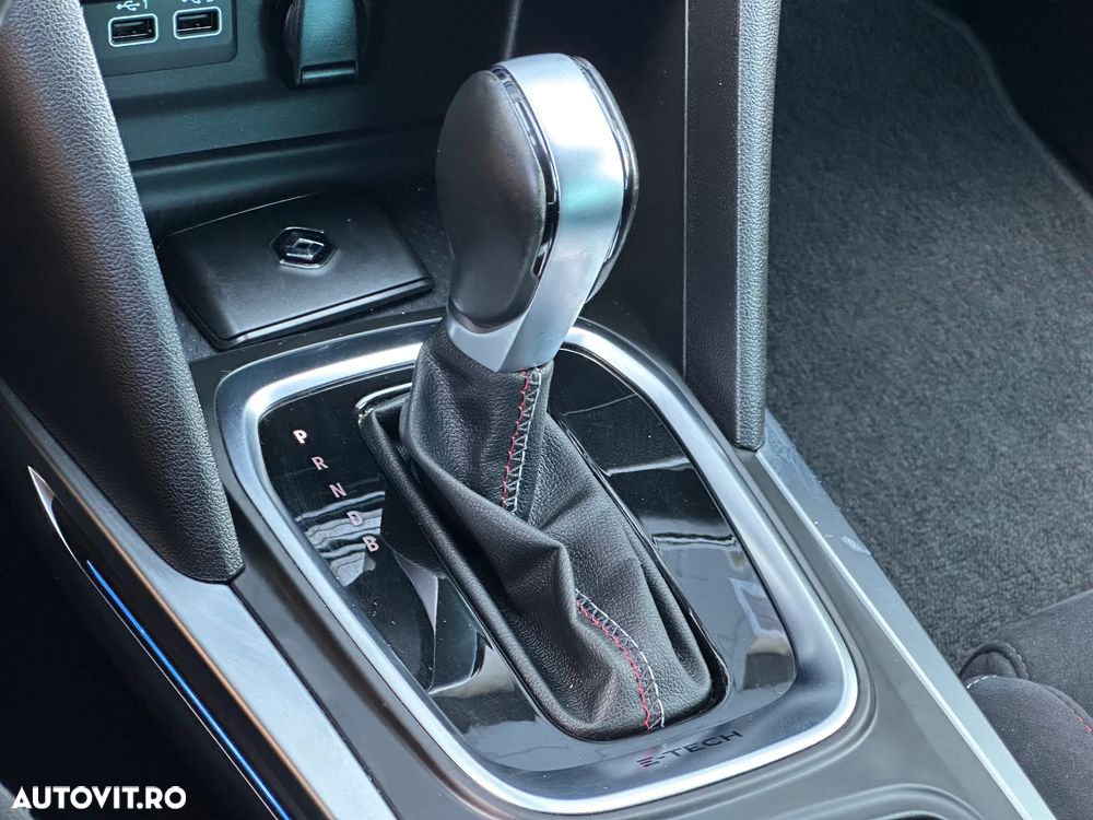 Renault Megane E-TECH Plug-in 160 R.S. LINE - 25